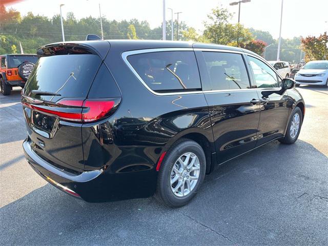 new 2026 Chrysler Pacifica car, priced at $46,355