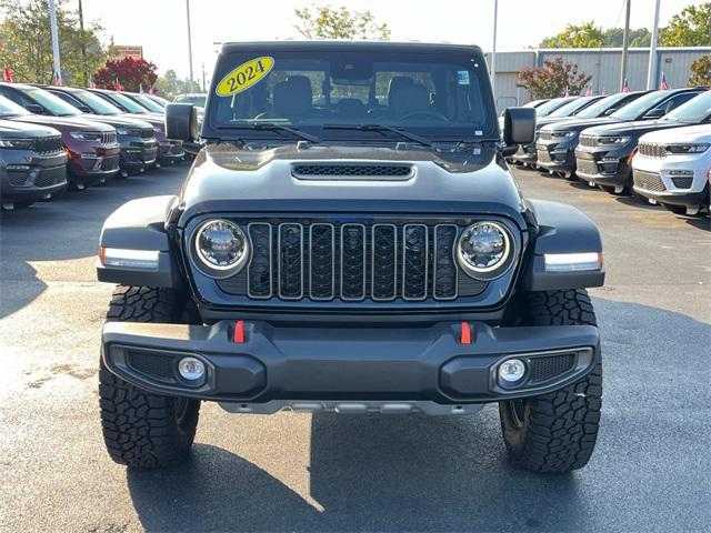 new 2024 Jeep Gladiator car, priced at $61,626