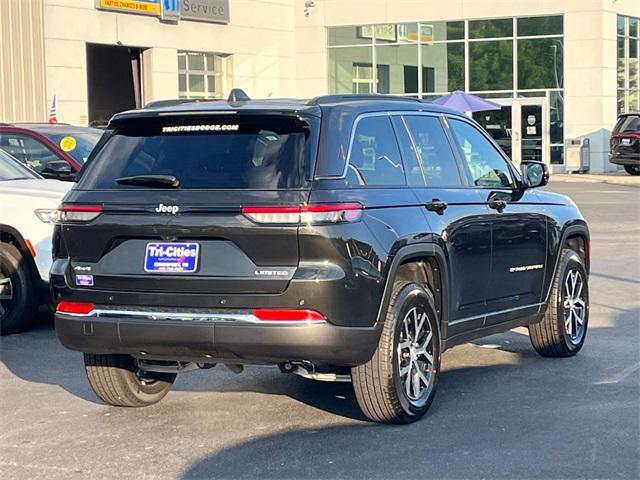 new 2024 Jeep Grand Cherokee car, priced at $49,990