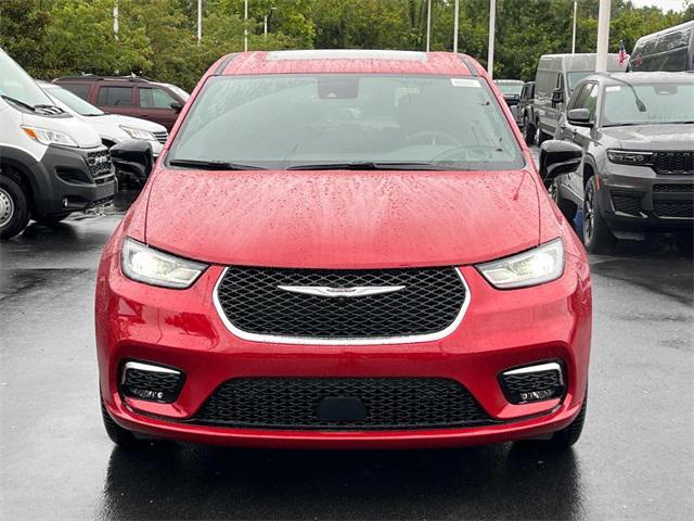 new 2026 Chrysler Pacifica car, priced at $51,125