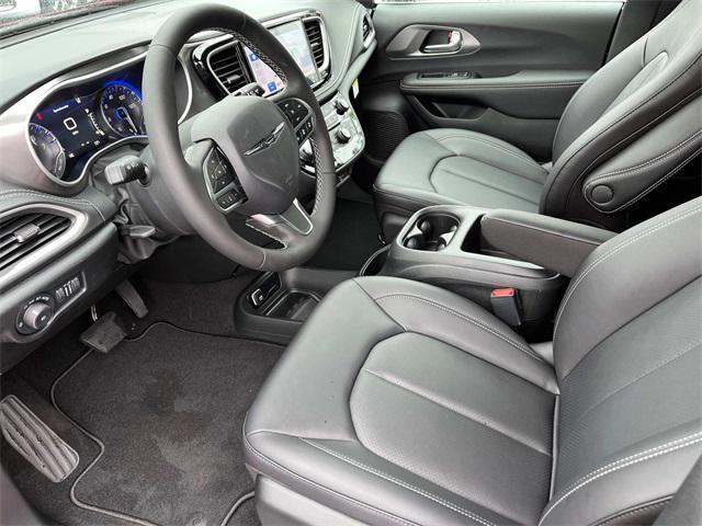 new 2026 Chrysler Pacifica car, priced at $51,125