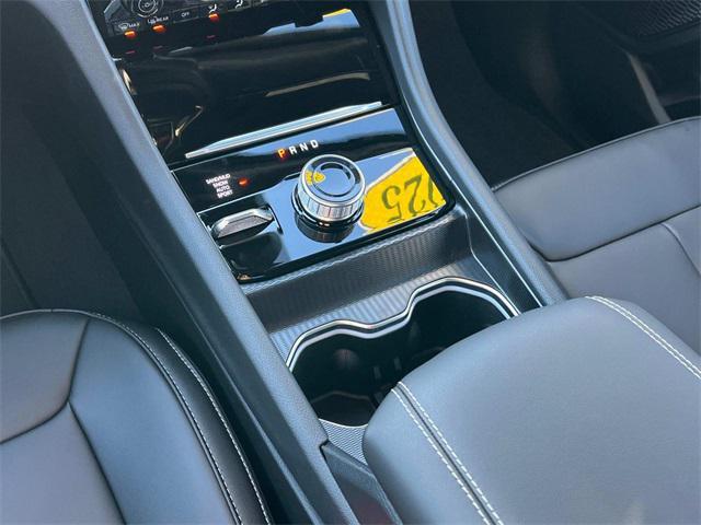 new 2025 Jeep Grand Cherokee car, priced at $46,269