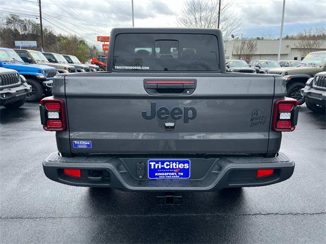 new 2025 Jeep Gladiator car, priced at $48,301