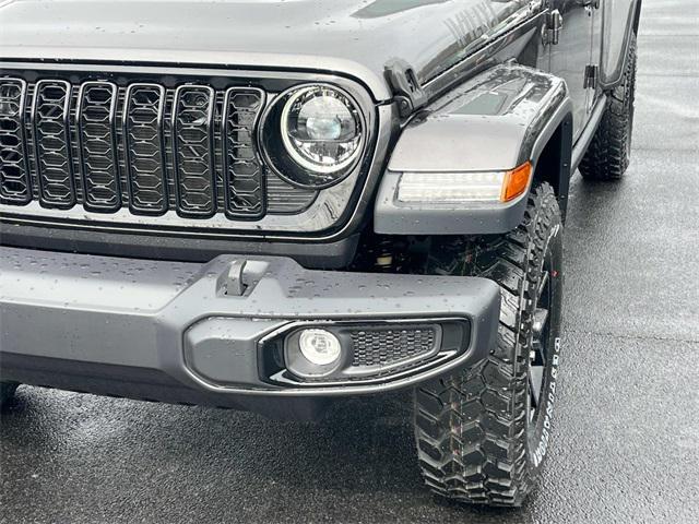 new 2025 Jeep Gladiator car, priced at $48,301