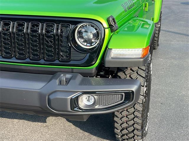 new 2025 Jeep Gladiator car, priced at $51,428