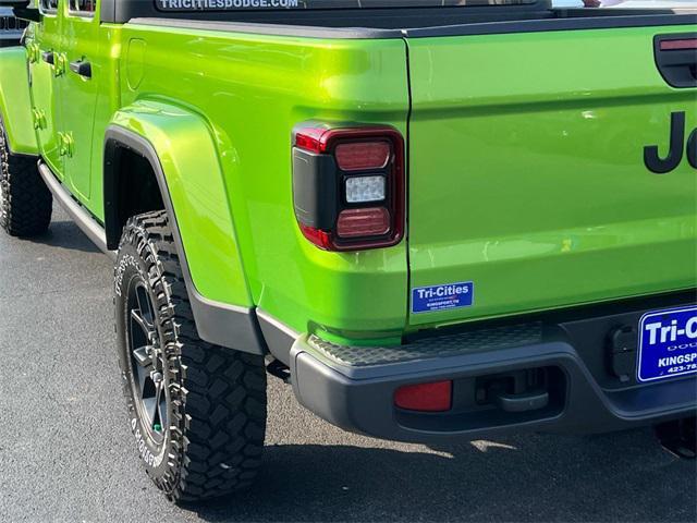 new 2025 Jeep Gladiator car, priced at $51,428
