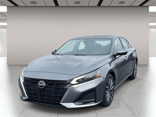 used 2023 Nissan Altima car, priced at $20,985