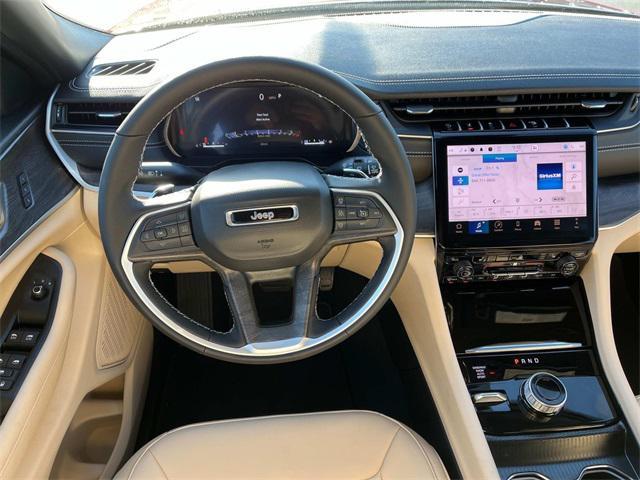 new 2025 Jeep Grand Cherokee car, priced at $46,590