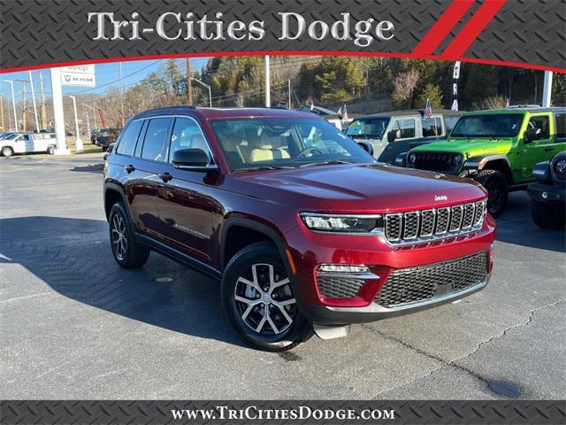 new 2025 Jeep Grand Cherokee car, priced at $48,590