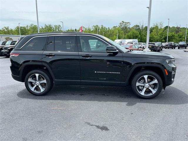 new 2024 Jeep Grand Cherokee car, priced at $57,480