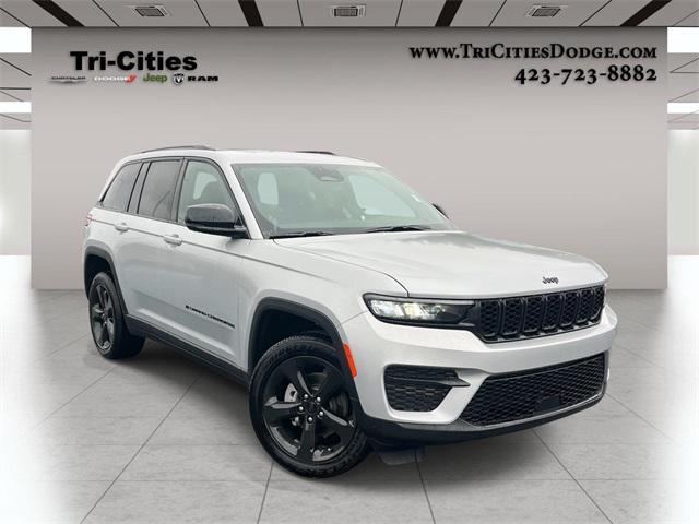 new 2025 Jeep Grand Cherokee car, priced at $49,170