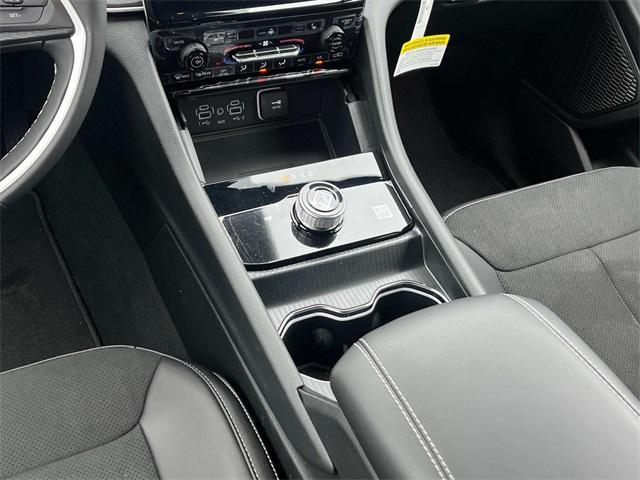 new 2025 Jeep Grand Cherokee car, priced at $49,170