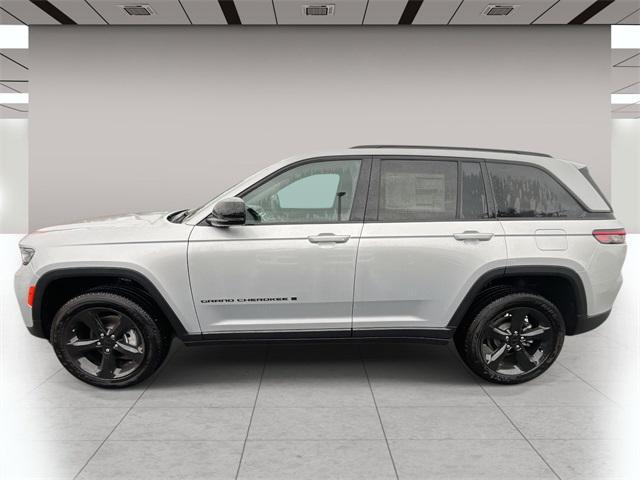 new 2025 Jeep Grand Cherokee car, priced at $49,170