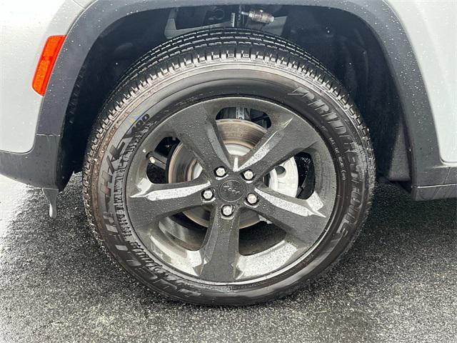 new 2025 Jeep Grand Cherokee car, priced at $49,170