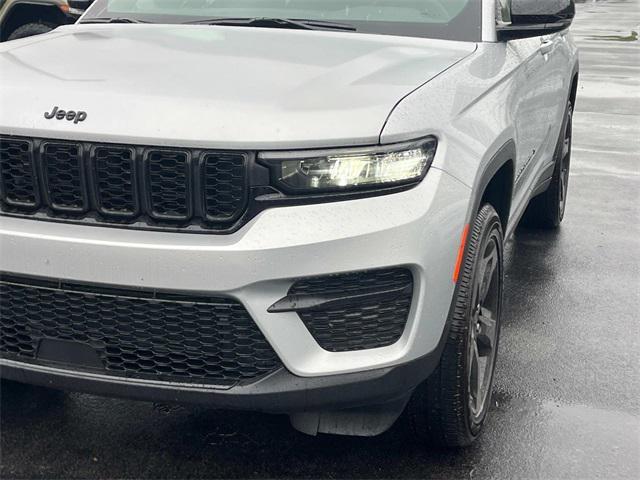new 2025 Jeep Grand Cherokee car, priced at $49,170