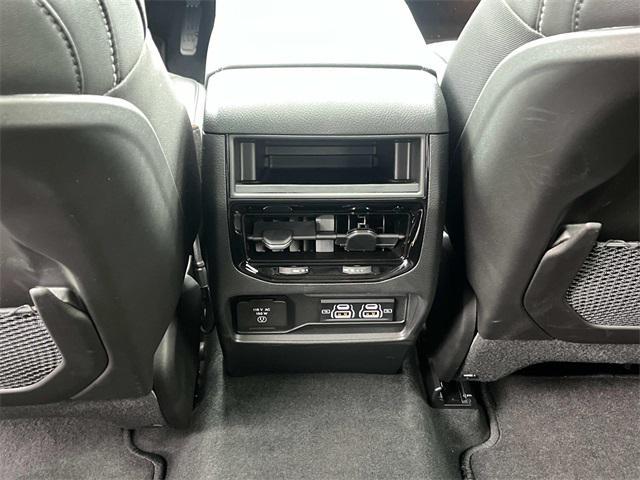 new 2025 Jeep Grand Cherokee car, priced at $49,170