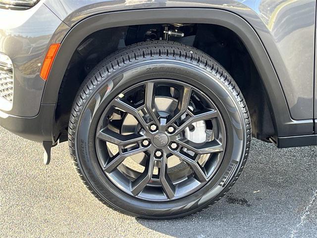 new 2025 Jeep Grand Cherokee car, priced at $51,735