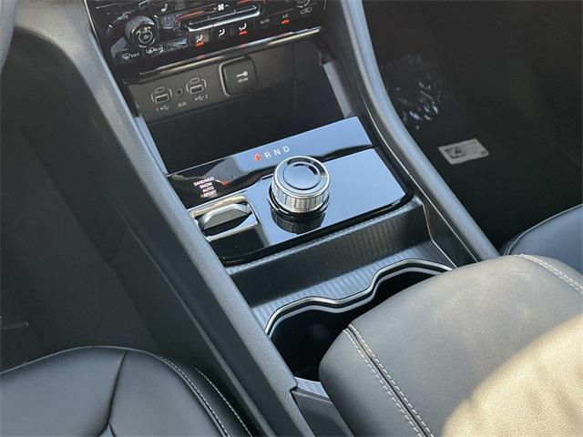 new 2025 Jeep Grand Cherokee car, priced at $51,735