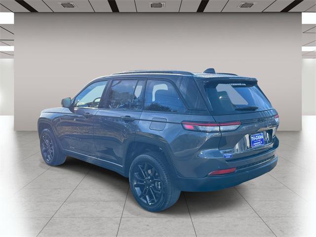 new 2025 Jeep Grand Cherokee car, priced at $51,735