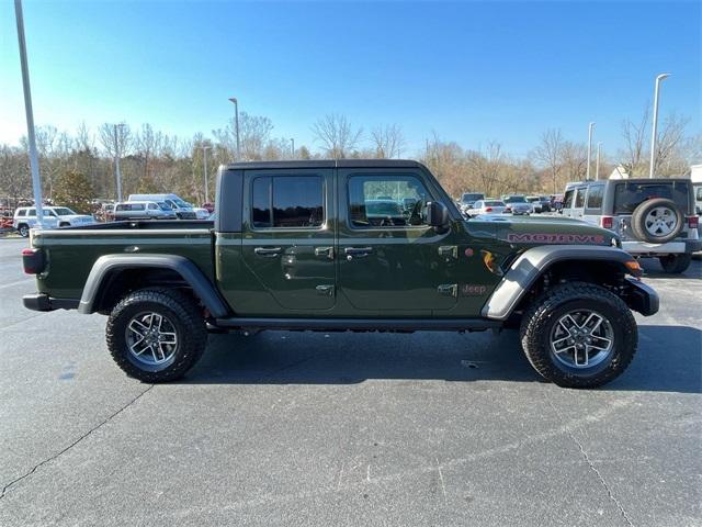 new 2024 Jeep Gladiator car, priced at $59,515