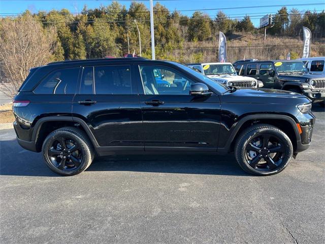 new 2025 Jeep Grand Cherokee car, priced at $52,886