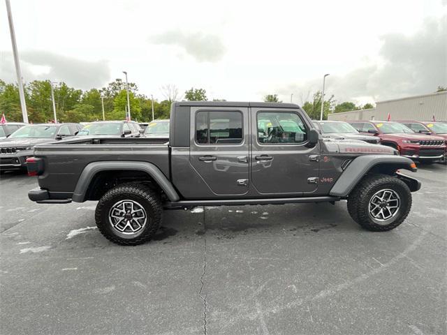 new 2024 Jeep Gladiator car, priced at $60,159