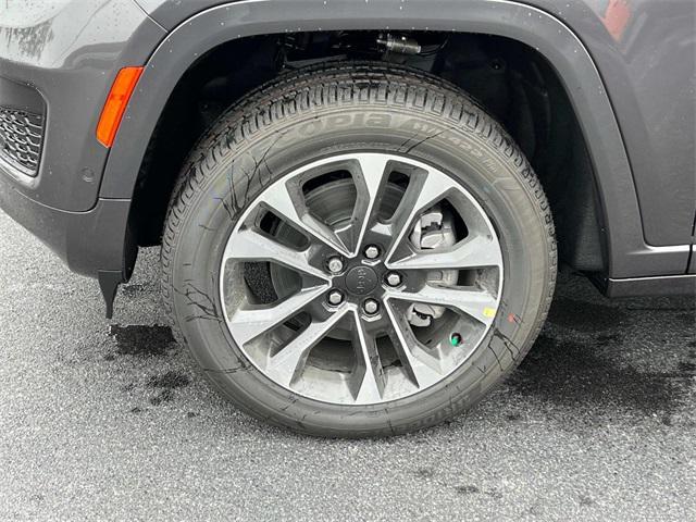 new 2025 Jeep Grand Cherokee L car, priced at $69,879