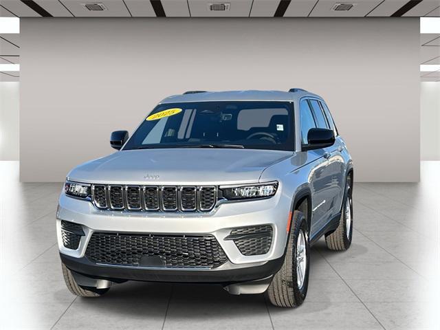 new 2025 Jeep Grand Cherokee car, priced at $41,837