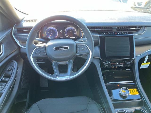 new 2025 Jeep Grand Cherokee car, priced at $40,378