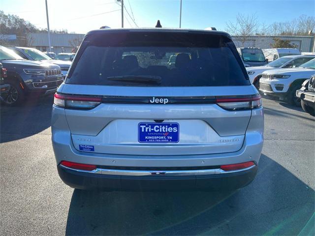 new 2025 Jeep Grand Cherokee car, priced at $40,378