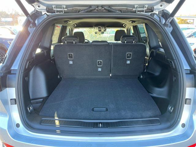 new 2025 Jeep Grand Cherokee car, priced at $40,378