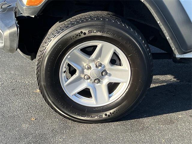 used 2023 Jeep Gladiator car, priced at $28,149