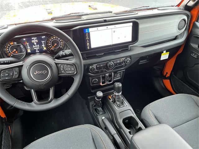 new 2025 Jeep Wrangler car, priced at $51,123