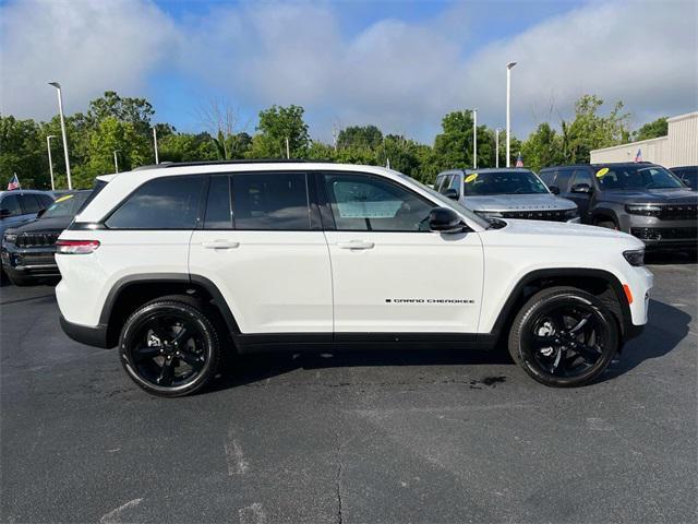 new 2024 Jeep Grand Cherokee car, priced at $57,034