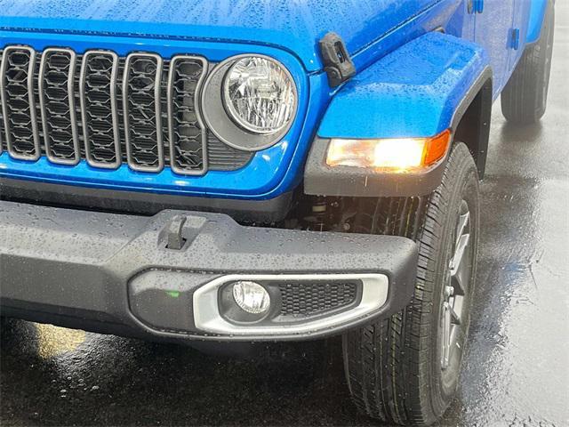 new 2025 Jeep Gladiator car, priced at $47,601