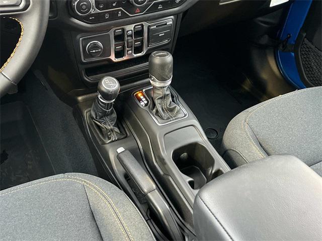new 2025 Jeep Gladiator car, priced at $47,601