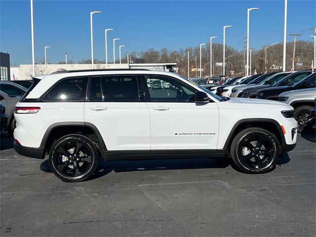 new 2024 Jeep Grand Cherokee car, priced at $49,067