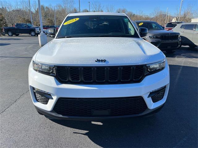 new 2024 Jeep Grand Cherokee car, priced at $49,067