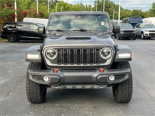 used 2024 Jeep Gladiator car, priced at $47,114