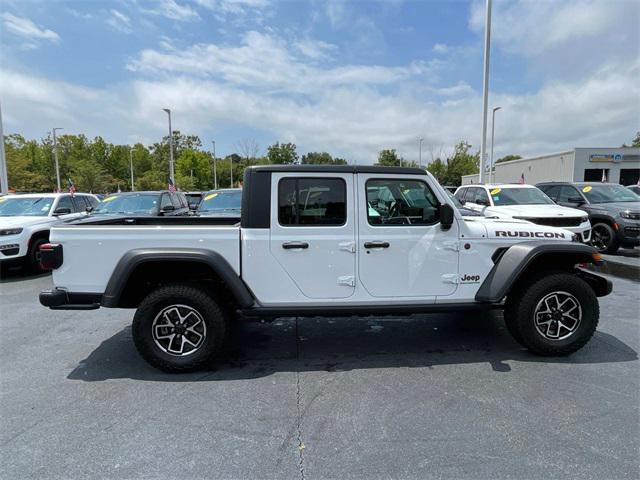 new 2024 Jeep Gladiator car, priced at $57,750