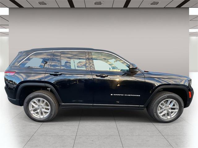 new 2025 Jeep Grand Cherokee car, priced at $41,842