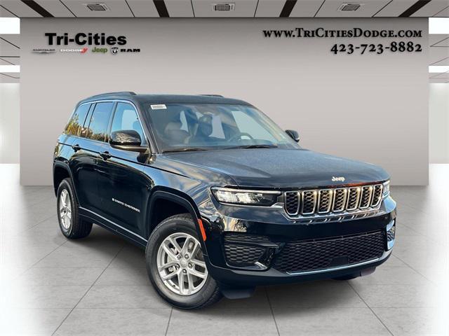 new 2025 Jeep Grand Cherokee car, priced at $42,170