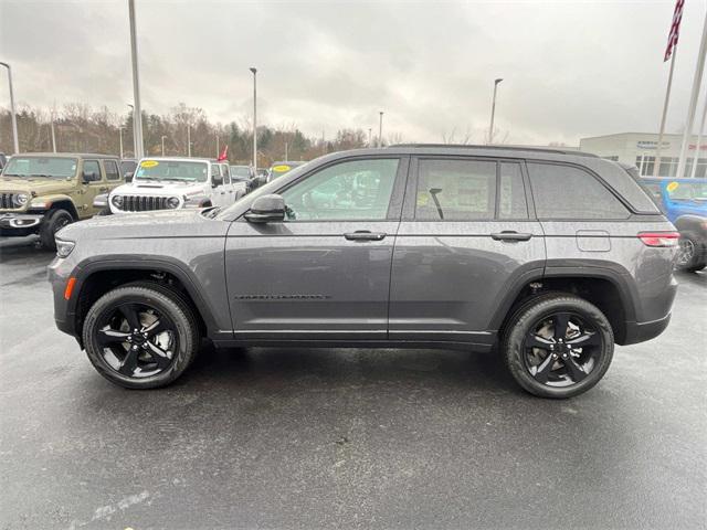 new 2025 Jeep Grand Cherokee car, priced at $50,253