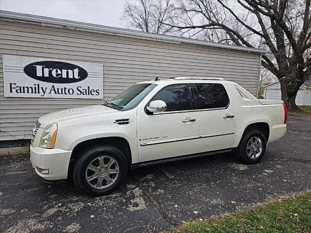 used 2009 Cadillac Escalade EXT car, priced at $17,411