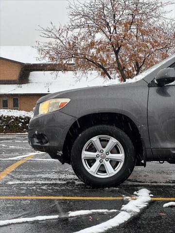 used 2009 Toyota Highlander car, priced at $6,995