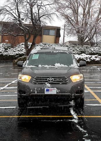 used 2009 Toyota Highlander car, priced at $6,995