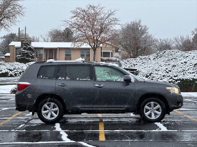 used 2009 Toyota Highlander car, priced at $6,995