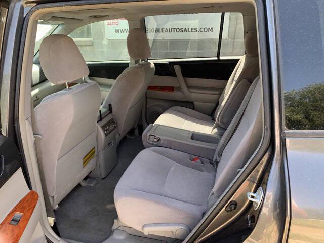 used 2009 Toyota Highlander car, priced at $5,995
