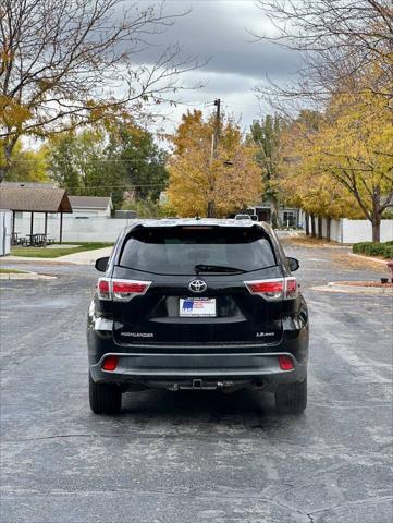 used 2015 Toyota Highlander car, priced at $11,995