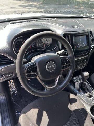 used 2019 Jeep Cherokee car, priced at $10,995